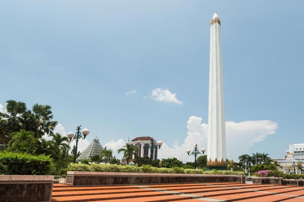 Jawa 22 Hotel And Residence Surabaya Buitenkant foto