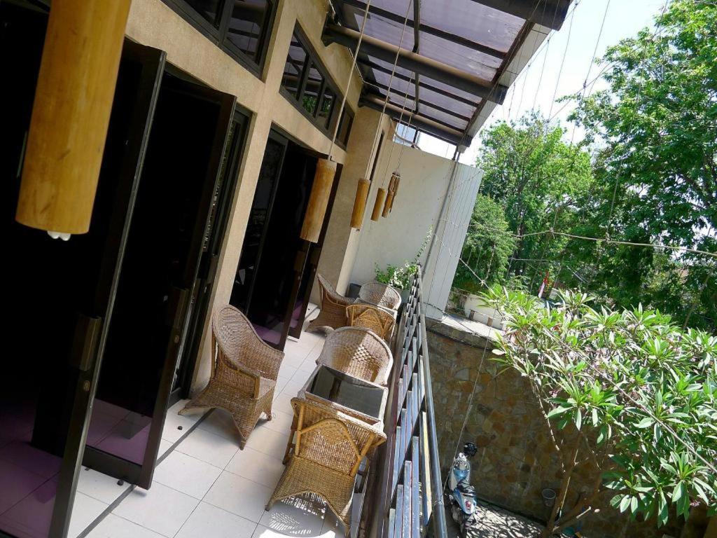 Jawa 22 Hotel And Residence Surabaya Buitenkant foto